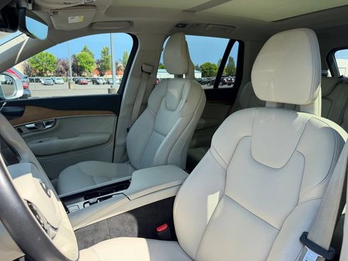 Used 2021 Volvo XC90 T8 Inscription Expression w/ Advanced Package AWD/4WD image 15
