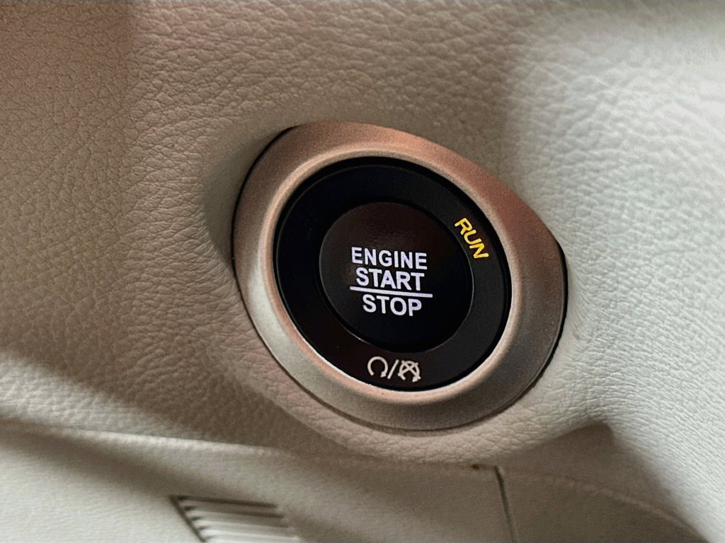 Certified 2021 Chrysler Pacifica Touring-L w/ Uconnect Theater Family Group AWD/4WD image 22