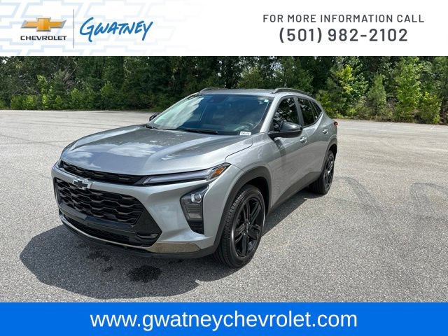 Used 2025 Chevrolet Trax ACTIV w/ Sunroof Package FWD image 1