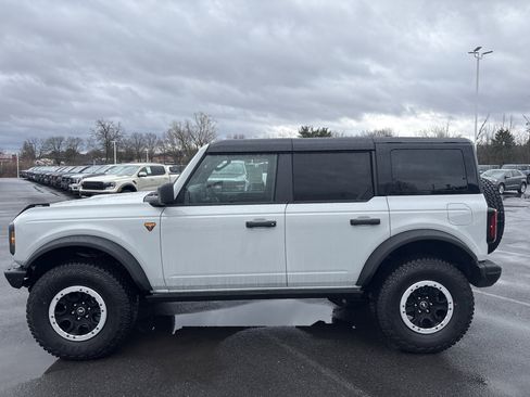 New 2026 Ford Bronco Badlands AWD/4WD image 9