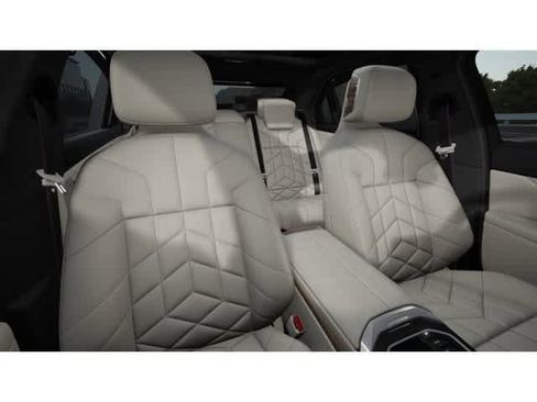 New 2026 BMW 760i xDrive w/ Executive Package AWD/4WD image 11