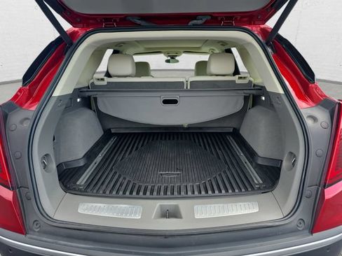 Used 2021 Cadillac XT5 Premium Luxury w/ LPO, Floor Liner Package AWD/4WD image 12