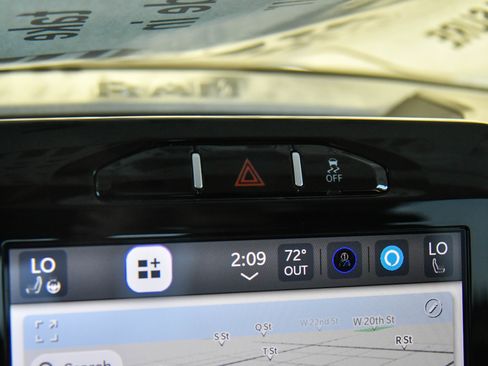 Used 2024 RAM 2500 Laramie image 31