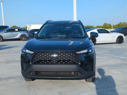 Used 2023 Toyota Corolla Cross LE image 2