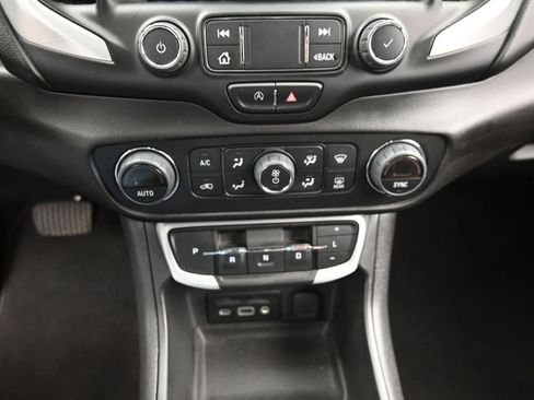 Used 2022 GMC Terrain SLE w/ Driver Convenience Package AWD/4WD image 20