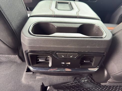 Used 2022 GMC Sierra 1500 AT4 w/ AT4 Preferred Package image 32