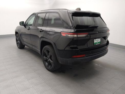 Used 2023 Jeep Grand Cherokee Limited w/ Luxury Tech Group II RWD image 5