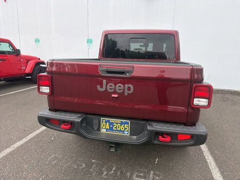 Certified 2021 Jeep Gladiator Rubicon AWD/4WD image 4