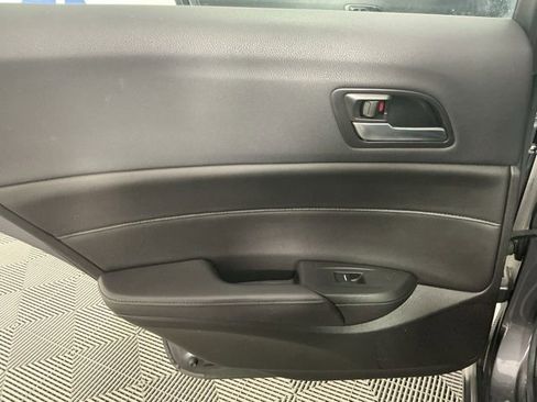 Used 2019 Acura ILX FWD image 9