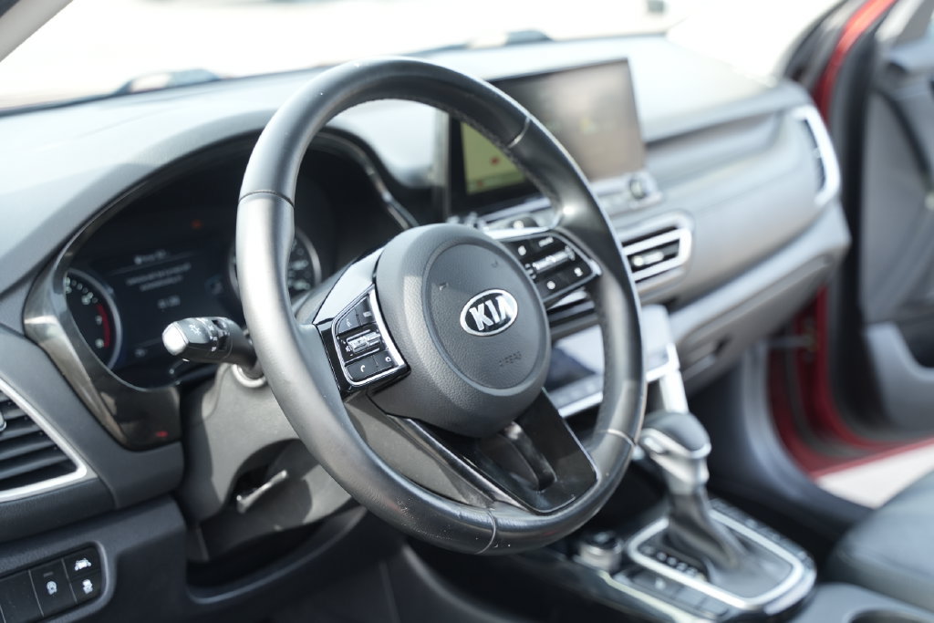 Used 2021 Kia Seltos SX AWD/4WD image 27
