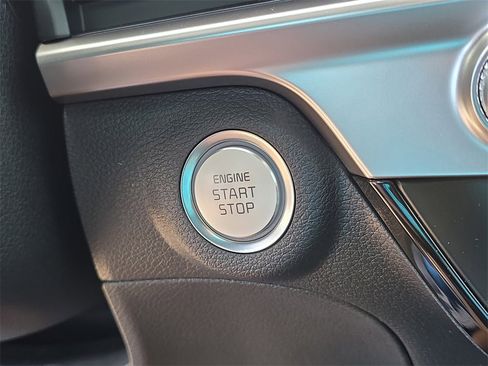 New 2025 Kia Telluride S image 32