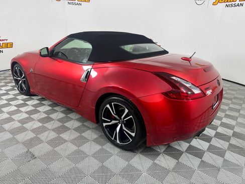 Used 2018 Nissan 370Z Touring Sport image 4