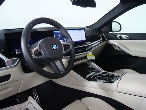 Certified 2026 BMW X6 xDrive40i image 13