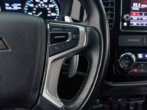 Used 2018 Mitsubishi Outlander SEL image 30