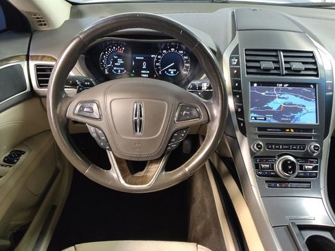 Used 2017 Lincoln MKZ Reserve image 22