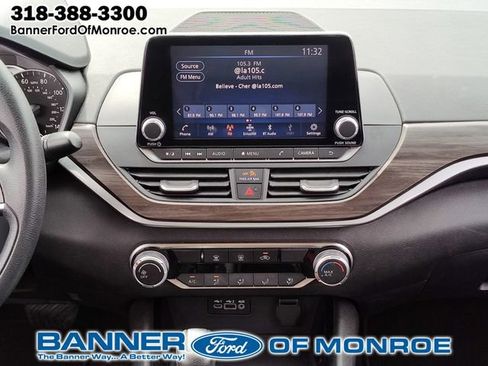 Used 2024 Nissan Altima 2.5 SV image 18