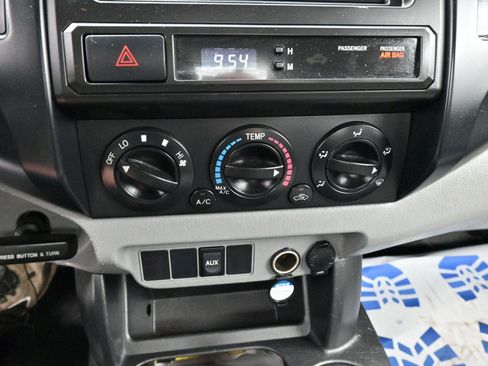 Used 2012 Toyota Tacoma 2WD Regular Cab image 17