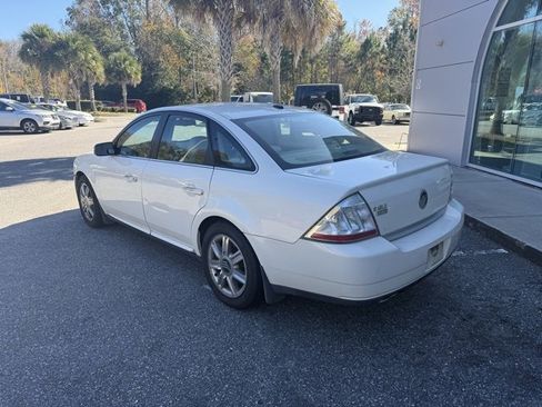 Used 2009 Mercury Sable Premier image 2