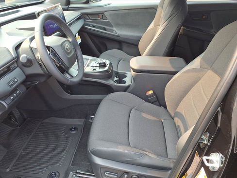 New 2026 Toyota C-HR AWD/4WD image 3