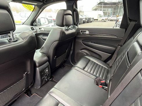 Used 2020 Jeep Grand Cherokee Limited X image 34