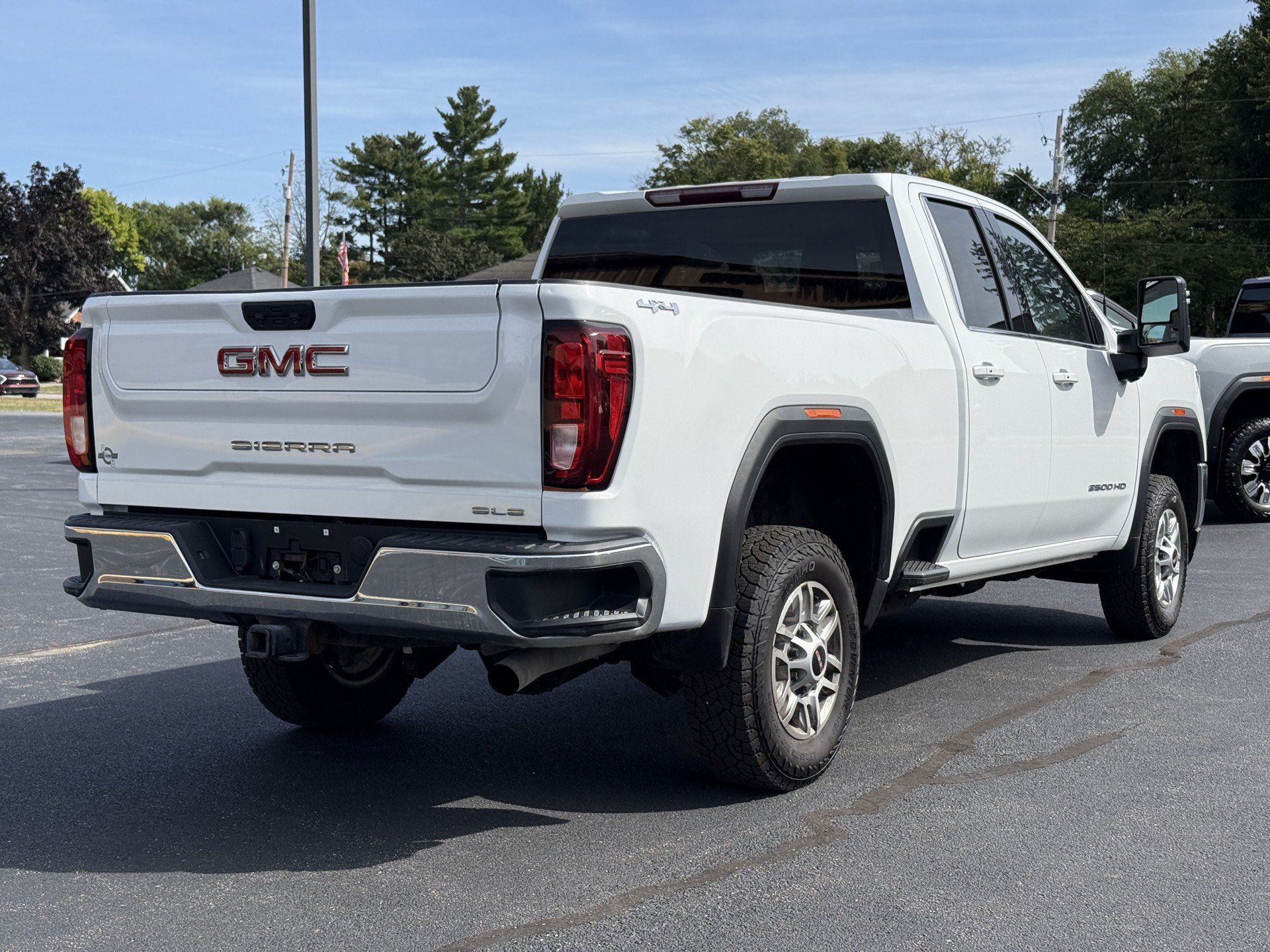 Used 2022 GMC Sierra 2500 SLE w/ SLE Convenience Package AWD/4WD image 8