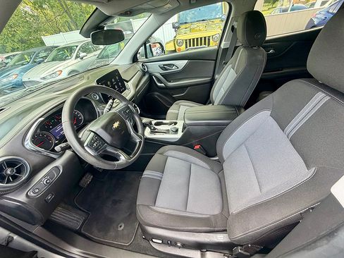 Used 2023 Chevrolet Blazer LT AWD/4WD image 9
