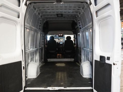 Used 2023 RAM ProMaster 3500 w/ Lane Management Group FWD image 19