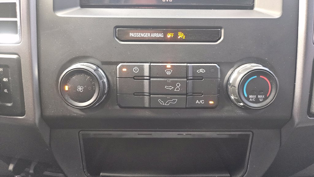 Used 2016 Ford F150 XLT AWD/4WD image 31