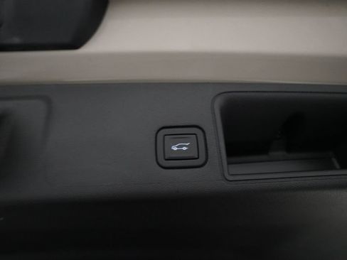 Used 2023 GMC Terrain AT4 w/ Tech Package AWD/4WD image 15