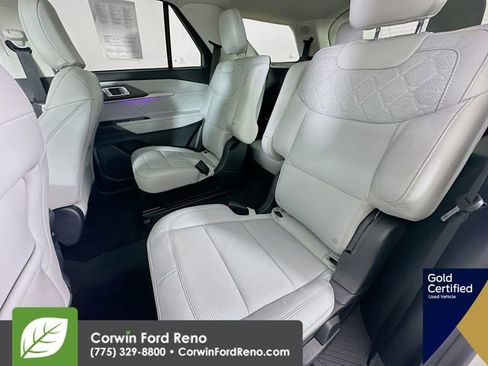 Certified 2025 Ford Explorer Platinum w/ Ultimate Package AWD/4WD image 30