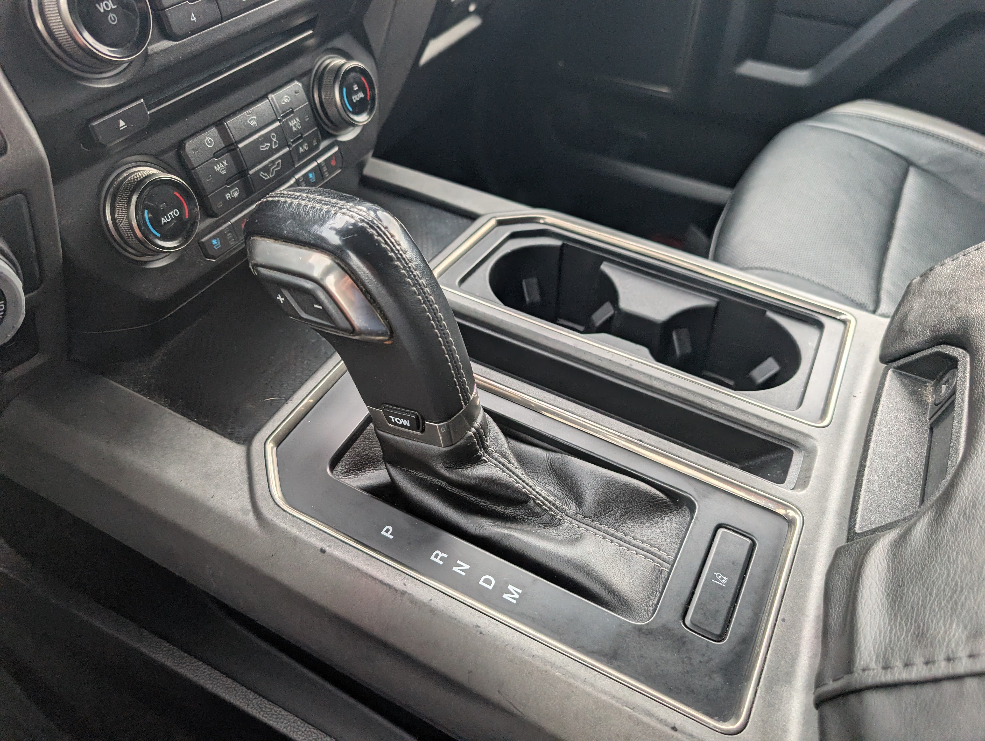 Used 2018 Ford F150 Raptor w/ Equipment Group 802A Luxury AWD/4WD image 27