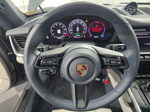 Certified 2025 Porsche 911 Targa 4 GTS AWD/4WD image 15