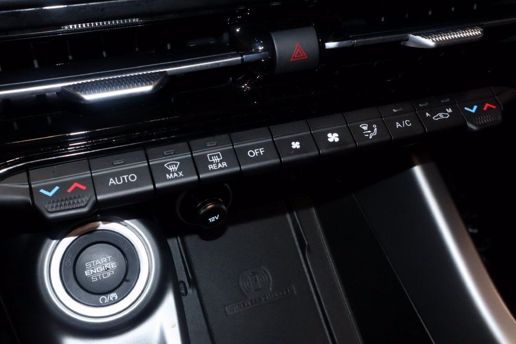 Used 2024 Dodge Hornet GT AWD/4WD image 35