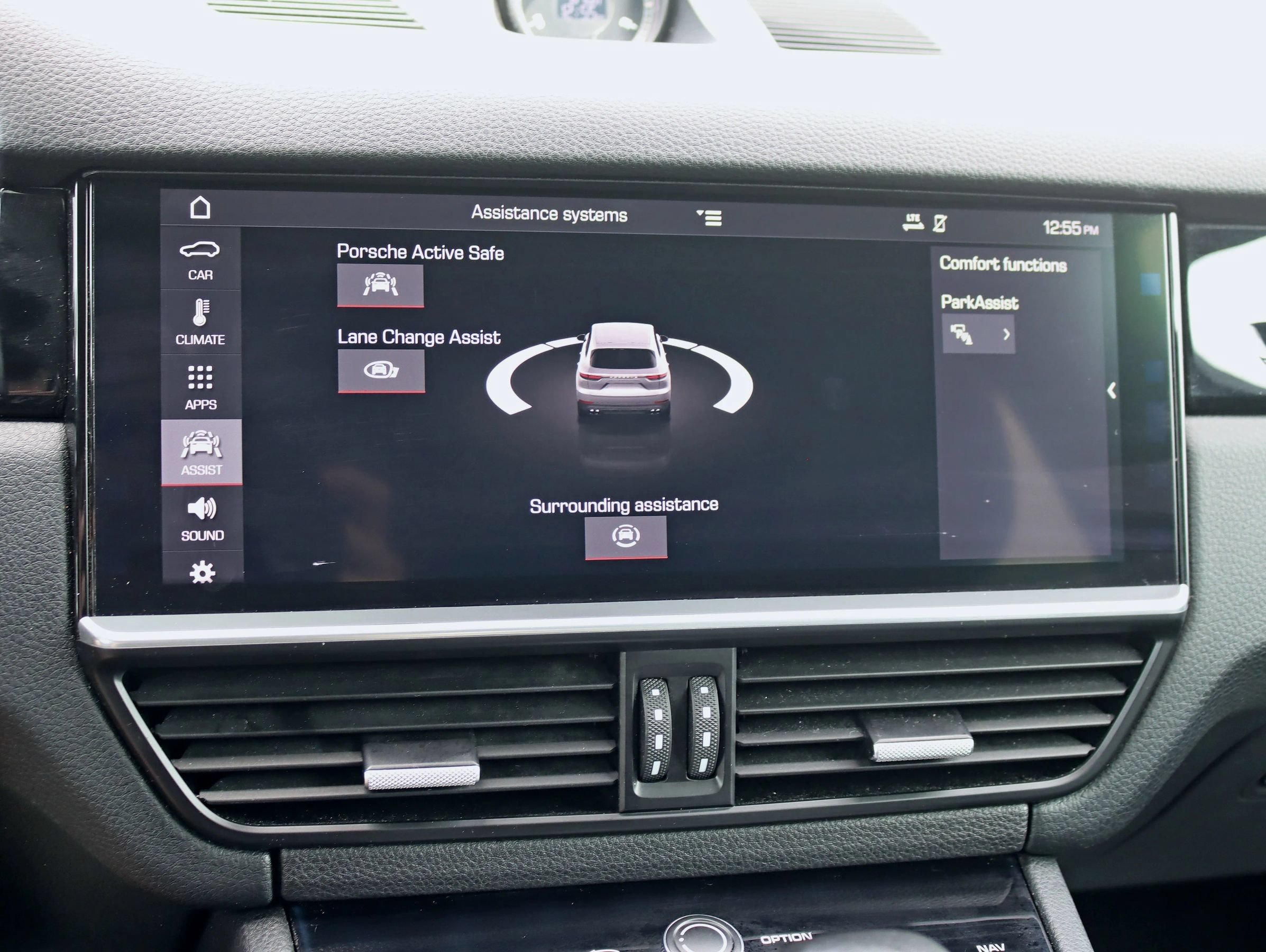 Used 2019 Porsche Cayenne AWD/4WD image 26