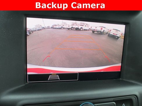 Used 2023 GMC Terrain SLE image 14