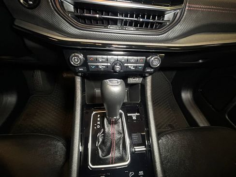 Used 2025 Jeep Compass Trailhawk AWD/4WD image 11