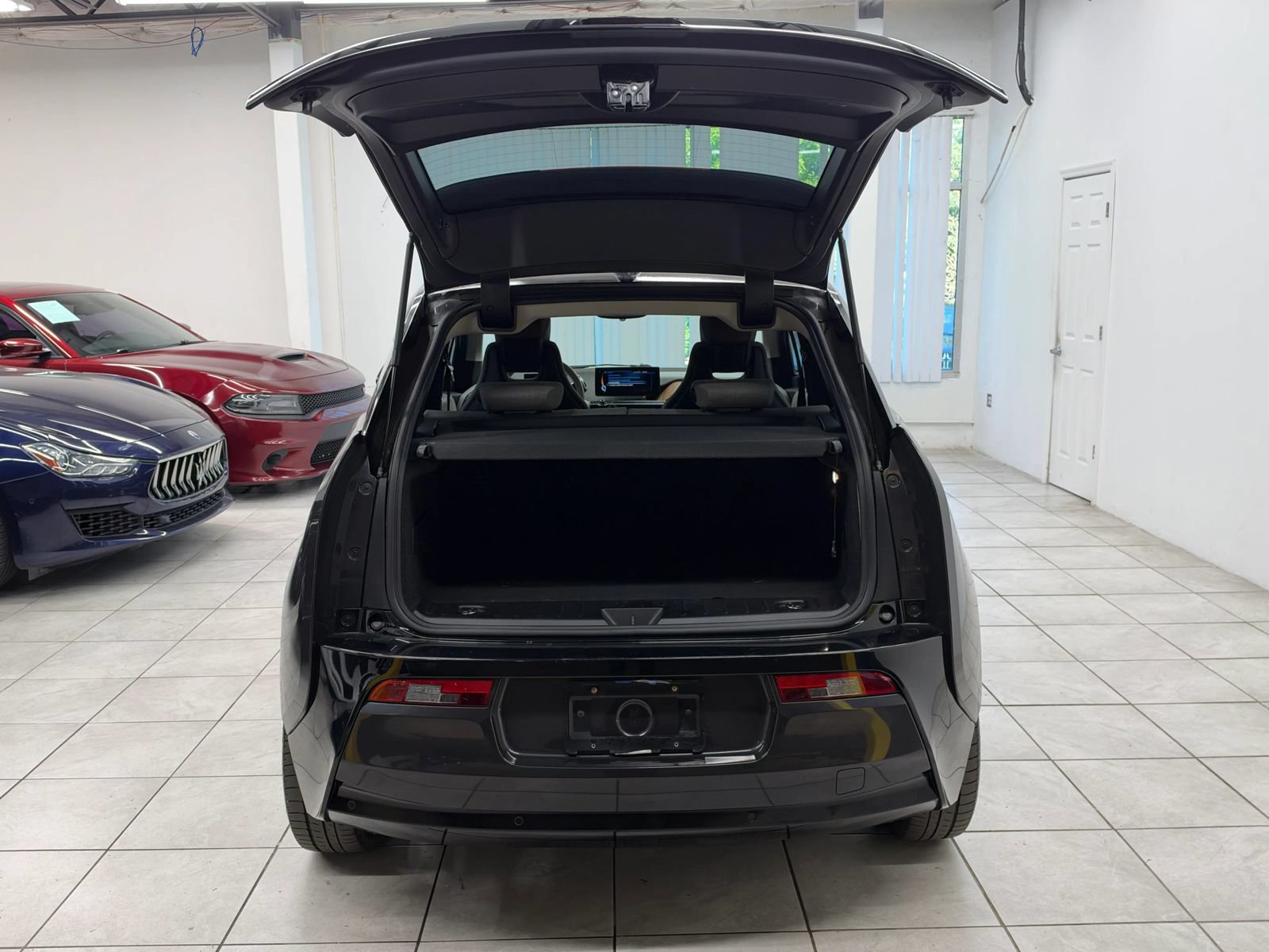 Used 2014 BMW i3 w/ Range Extender RWD image 20