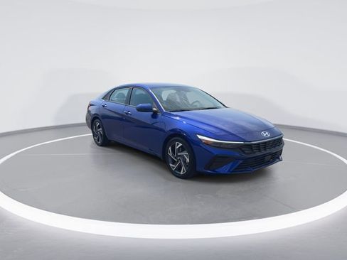 New 2026 Hyundai Elantra Limited FWD image 2