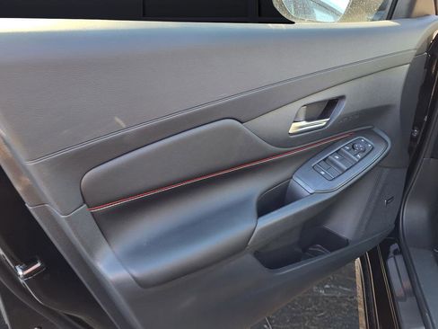 New 2026 Nissan Sentra SR w/ SR Premium Package FWD image 40