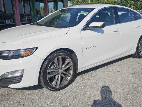 Used 2023 Chevrolet Malibu LT FWD image 1