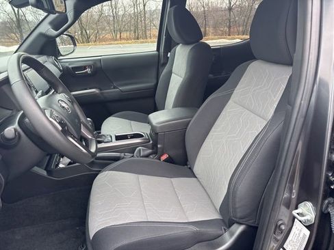 Certified 2023 Toyota Tacoma TRD Sport image 38