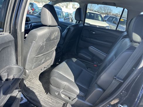 Used 2020 Honda Pilot Touring image 15