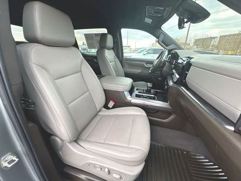 Used 2023 Chevrolet Silverado 1500 LTZ w/ Technology Package image 28