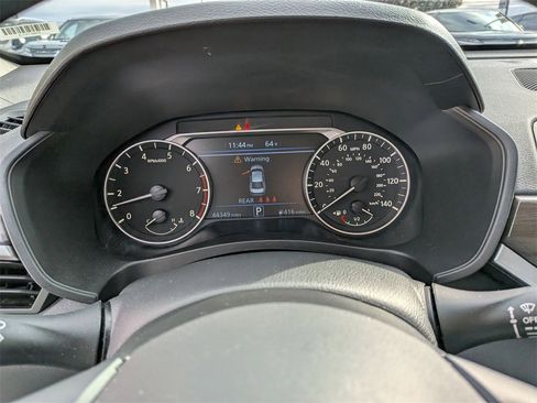 Used 2024 Nissan Altima 2.5 SV image 16