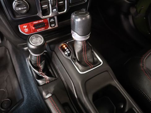 Used 2021 Jeep Wrangler Unlimited Rubicon image 9