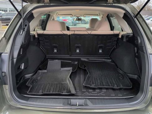 Used 2018 Subaru Outback 2.5i Premium image 32