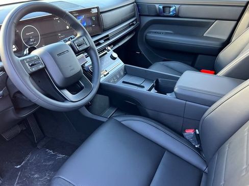 New 2025 Hyundai Santa Fe Calligraphy FWD image 9
