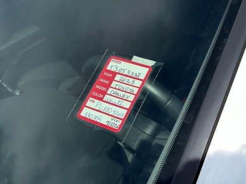 Used 2023 Toyota Camry SE FWD image 5