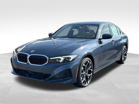 New 2026 BMW 330i xDrive Sedan w/ Premium Package AWD/4WD image 5