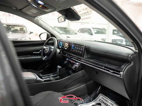 Used 2025 Hyundai Tucson SEL image 14